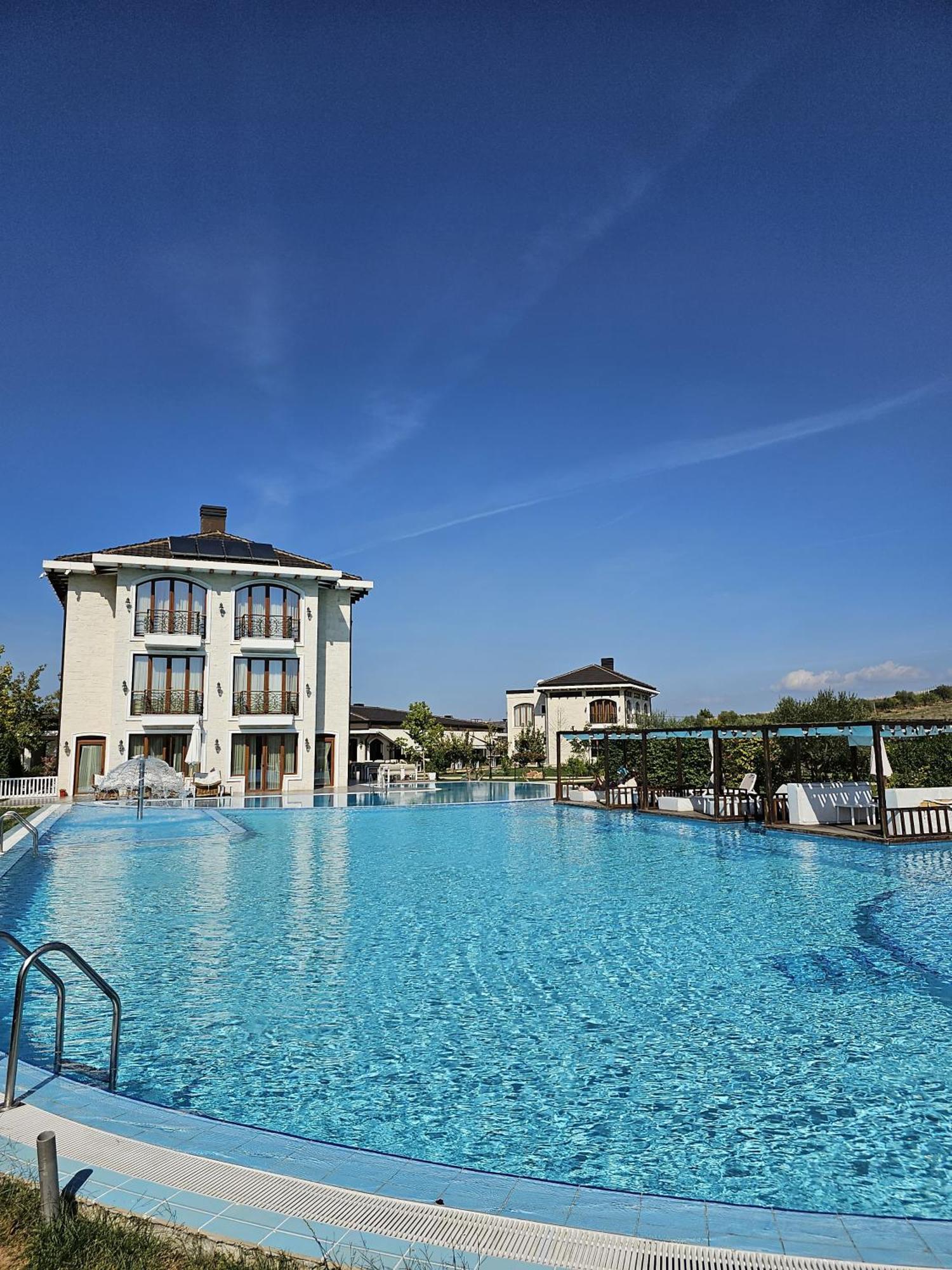 Vinea Resort Durrës 外观 照片